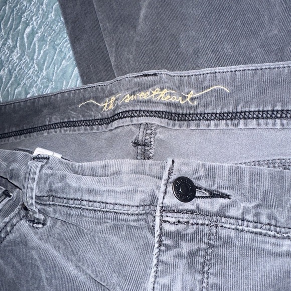 Old Navy The Sweetheart Women 14 Long corduroy pants Classic Rise Boot Cut pants - Picture 6 of 6